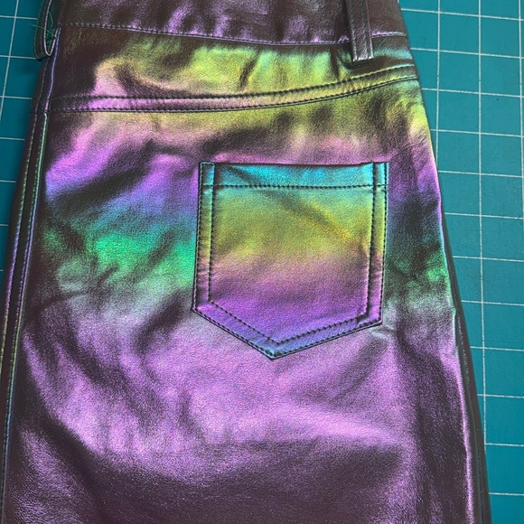 Oil Slick Holographic Shiny Pleather Faux Leather Unicorn Mini Skirt Size Medium - Picture 12 of 13